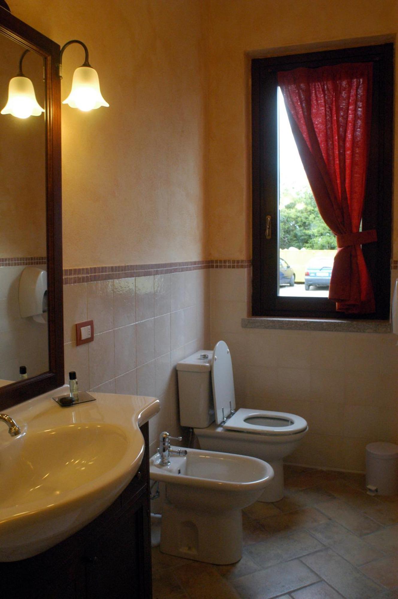 Agriturismo La Camilla กองกอเรซโซ ภายนอก รูปภาพ