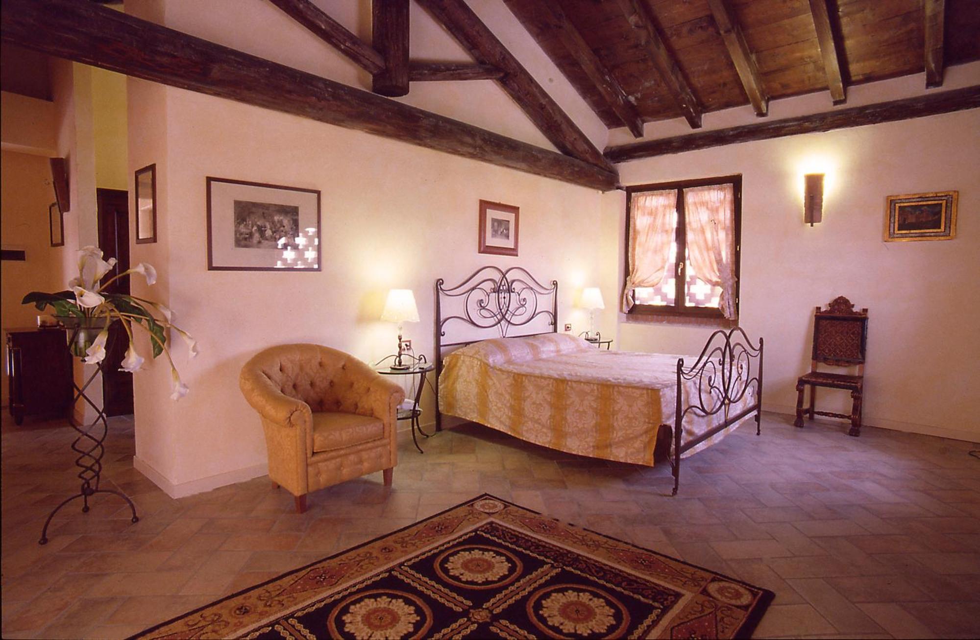 Agriturismo La Camilla กองกอเรซโซ ภายนอก รูปภาพ