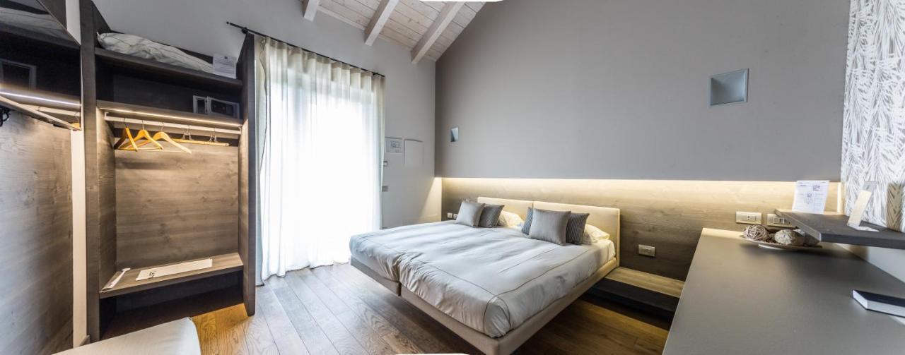 Agriturismo La Camilla กองกอเรซโซ ภายนอก รูปภาพ